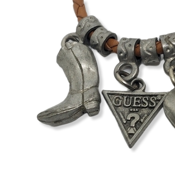 GUESS VINTAGE COWGIRL THEMED FAUX LEATHER & PEWTER CHARMED BRACELET - Picture 5 of 8